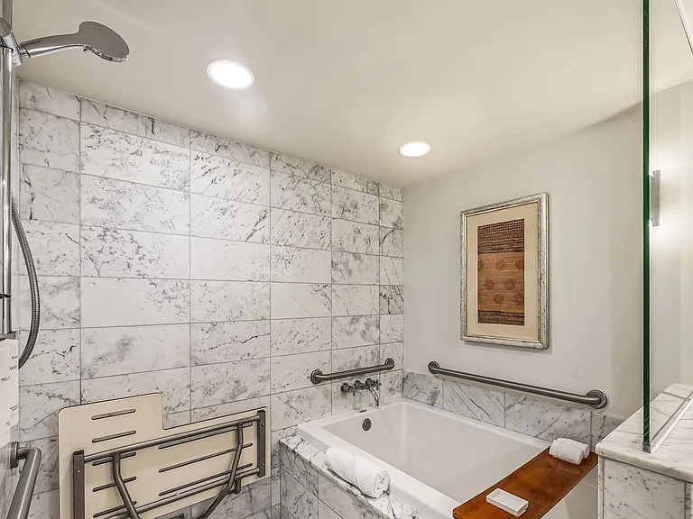 223 Saratoga Rd #1012 — Photo 17
