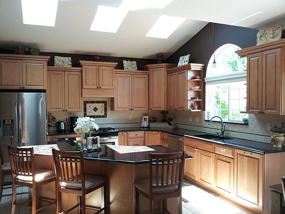 Awesome Kitchen - 3 Sky Lights