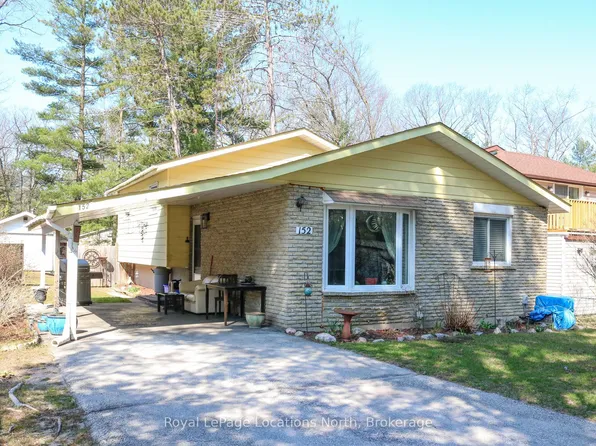 152 Melrose Ave, Wasaga Beach, ON L9Z 2T1