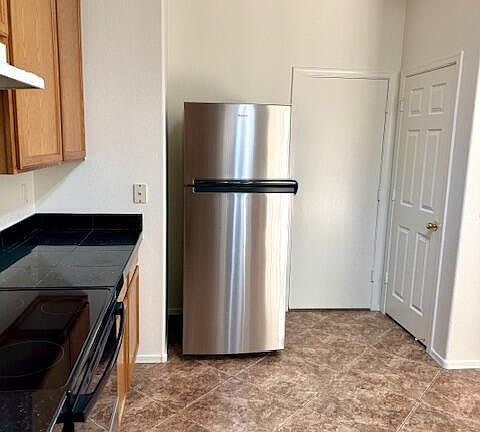 4th image of 9527 N 82ND Lane