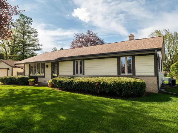 3351 Moraine DRIVE, Hubertus, WI 53033
