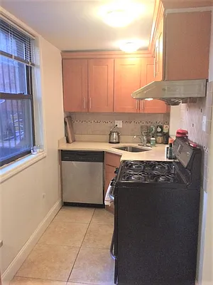 Rented by Amicourt LLC | media 16