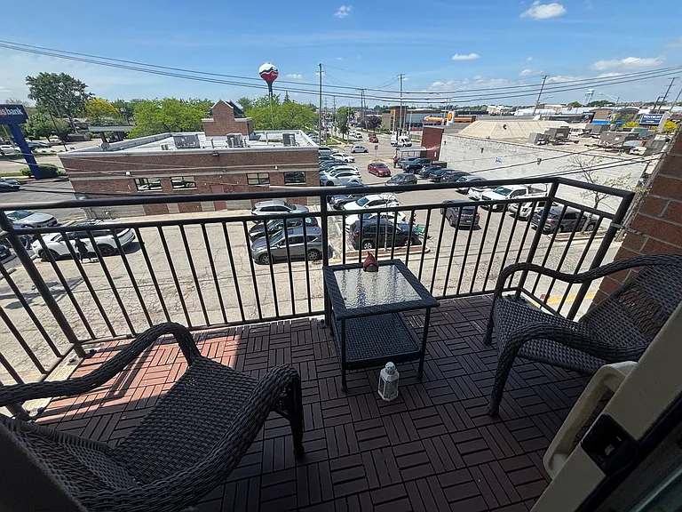 4330 N Neva Ave — Photo 8