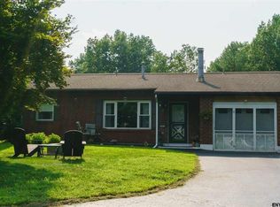 2 Deer Crk #D, Clifton Park, NY 12065