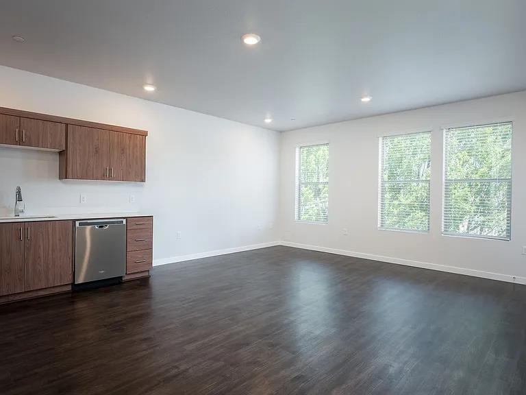 Discover Elevated Living at The Vaughn. Two Months Of Free Rent - And Free Parking! — Photo 12