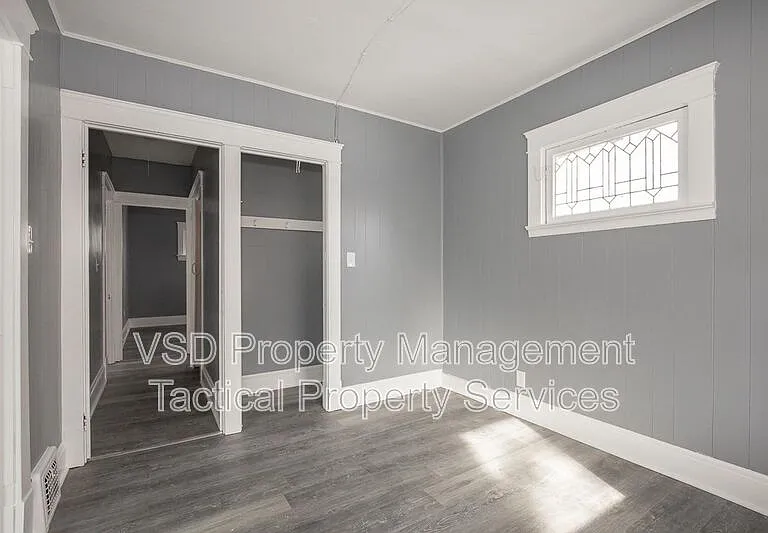 11429 Lardet Ave #UP — Photo 10