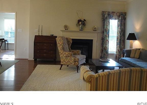 3rd image of 11513 Belmont Park Ln #31