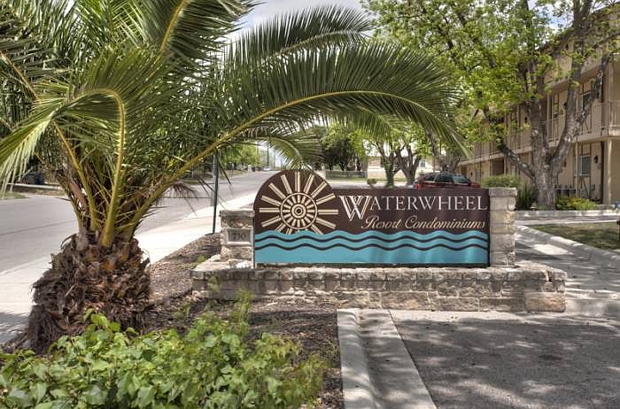 Tropical Entrance
