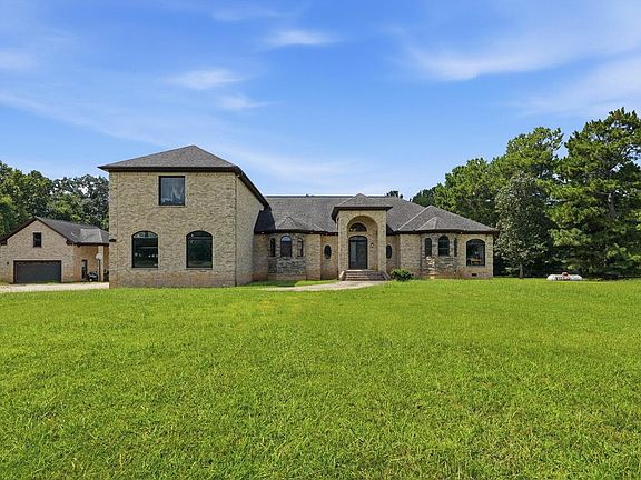 4th image of 164 Songbird Cir