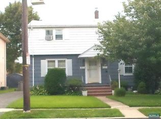 56 E Edsall Blvd, Palisades Park, NJ 07650