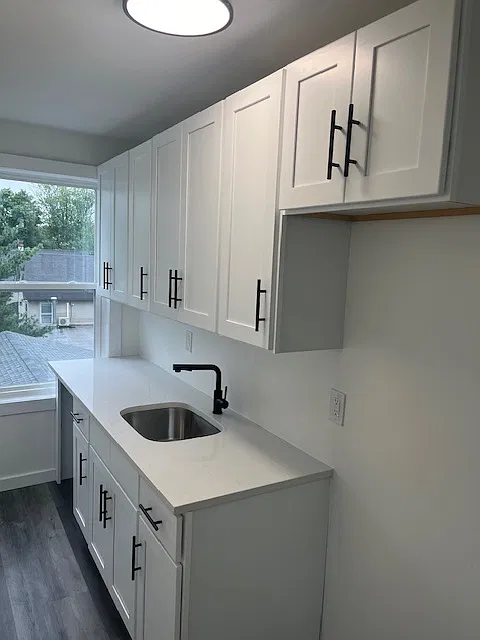 1256 North Ave #18