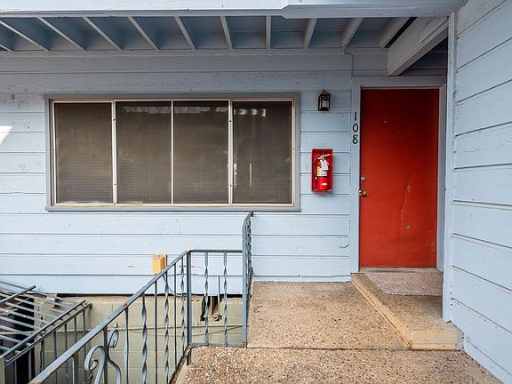 3rd image of 2408 Longview St APT 108