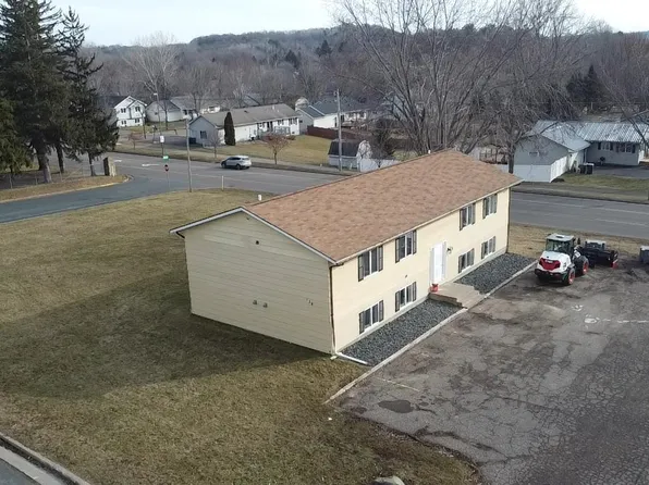 128 Emory Dr, River Falls, WI 54022