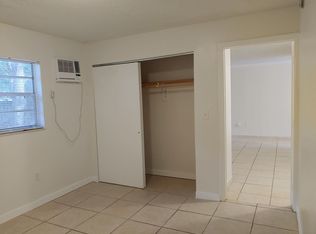 658 NW 1 ST, Miami, FL 33128