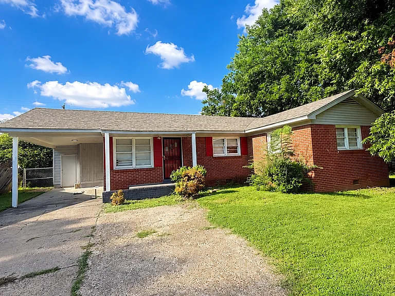 3963 Kenosha Rd — Photo 1