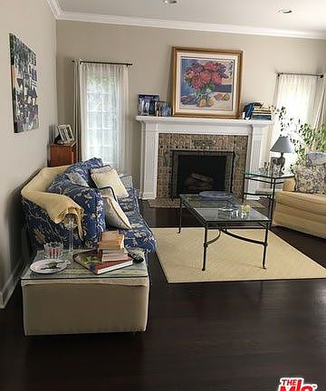 5th image of 228 N Almont Dr