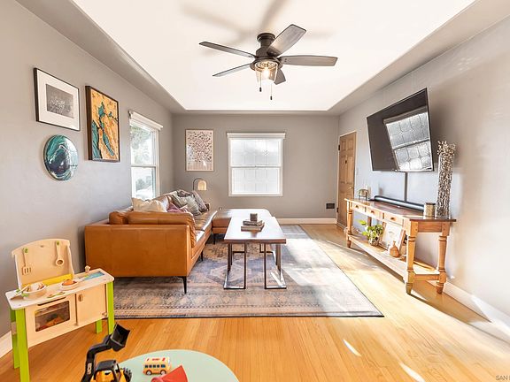 4th image of 4131 Mississippi St