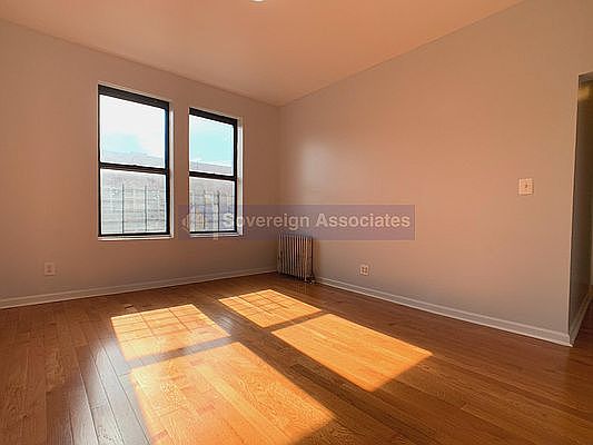1st image of 609 W 177th St #522