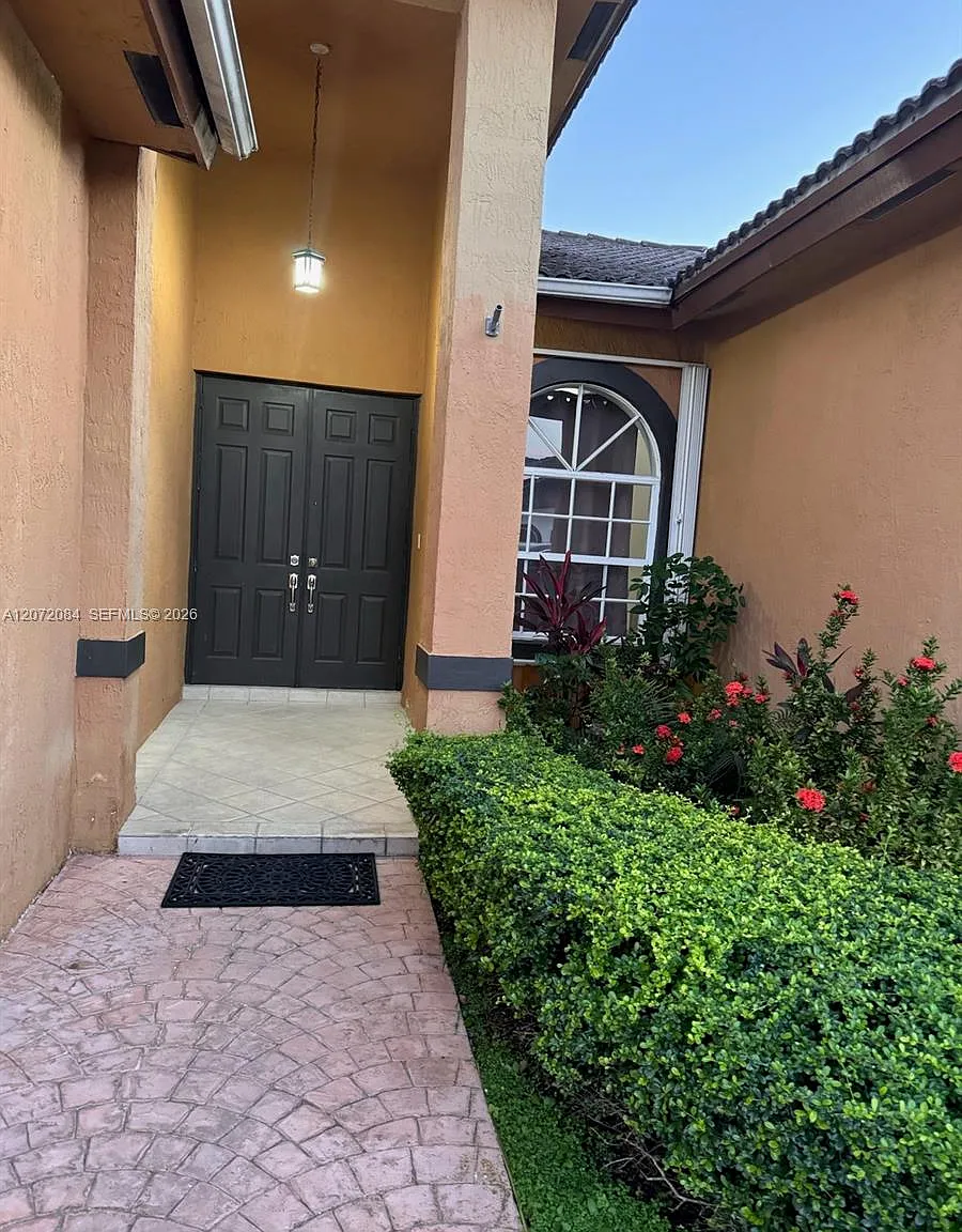 Christina Estates — Photo 2