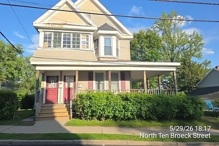 6 N Ten Broeck St #1