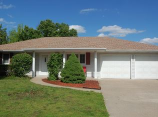 3400 N Ridgecrest Dr, Columbia, MO 65202