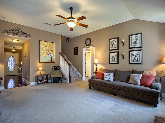 4th image of 3376 Cornerstone Dr