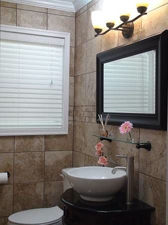 2nd image of 1907 Dahlia Dr