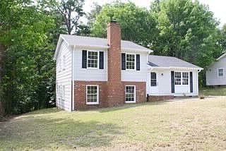2nd image of 901 Tipperary Dr