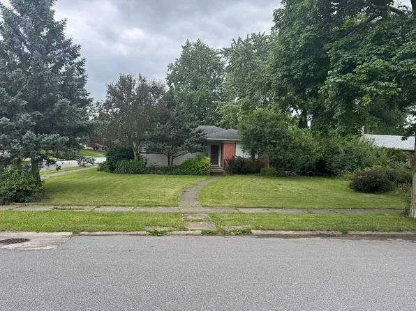 746 E Oakside St, South Bend, IN 46614