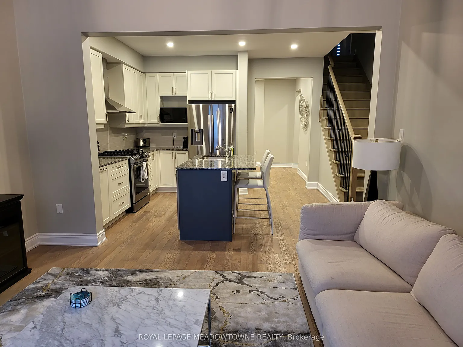 4 bed, $2,600 — Photo 4