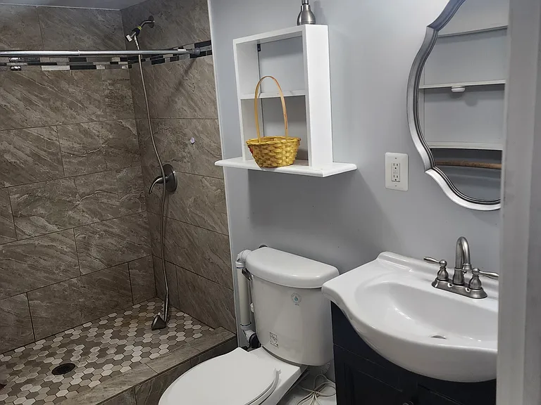 3321 W Forest Park Ave #BASEMENT — Photo 9