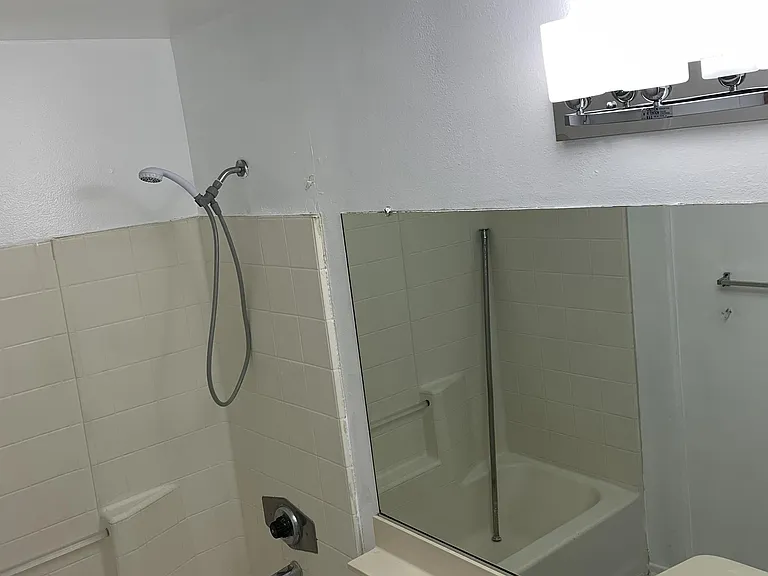 707 S Webster Ave #112 — Photo 22
