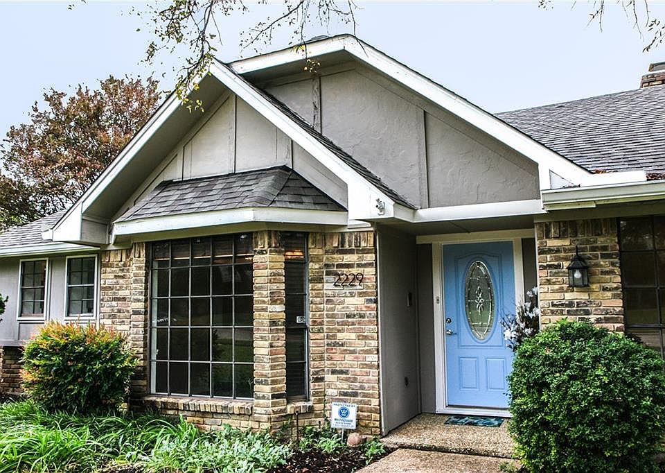 1st image of 2229 Vickers Dr