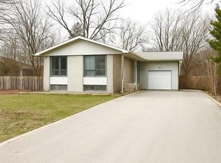 1175 Pinegrove Rd, Oakville, ON L6L2W3