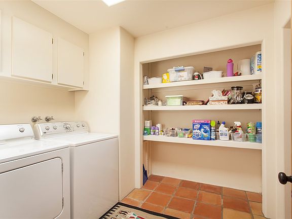 5th image of 299 Los Arboles Dr