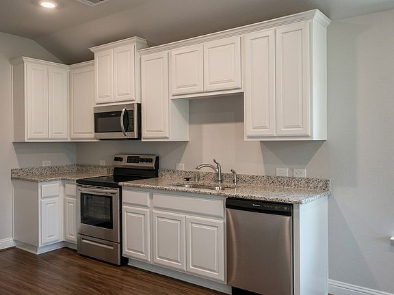5th image of 1419 Warringwood Dr
