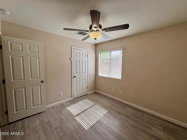 8556 W Carol Ave — Photo 33