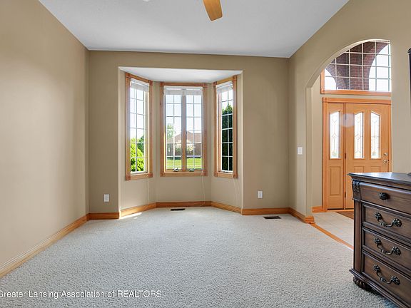 3rd image of 10820 Ireland Dr