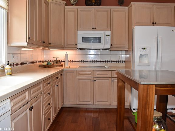 4th image of 11384 Woods Bay Ln