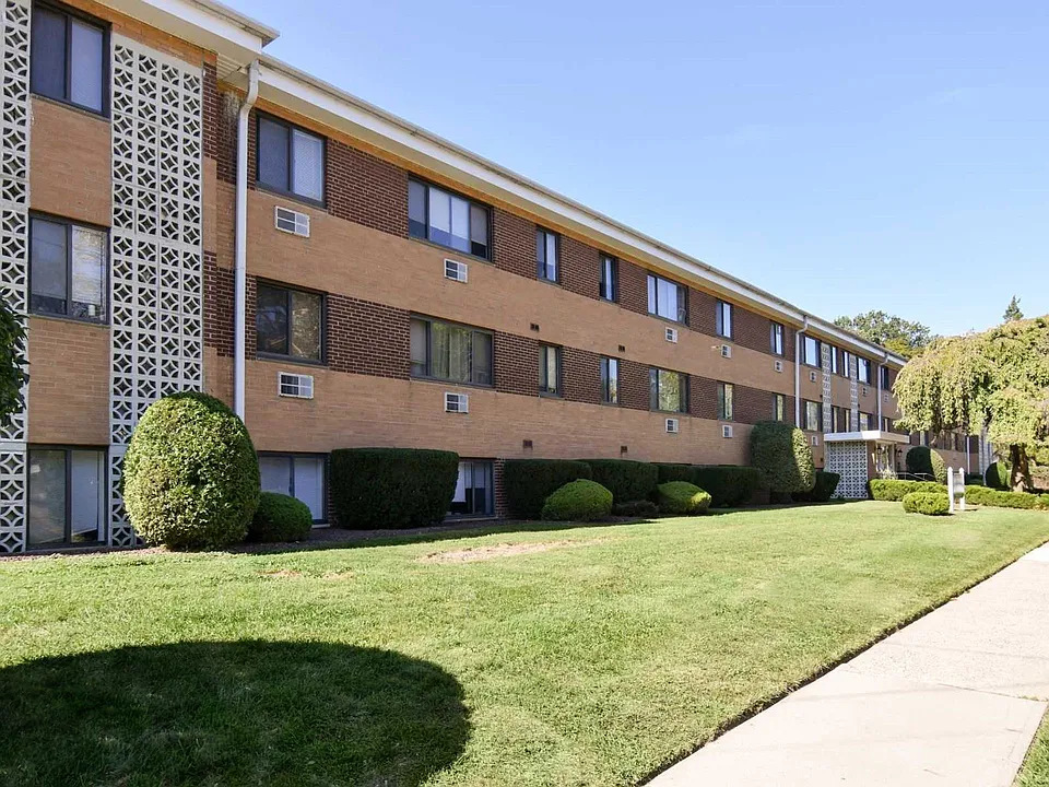 Oak Terrace Apartments
