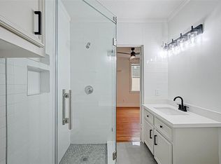 406 Pecore St #C, Houston, TX 77009