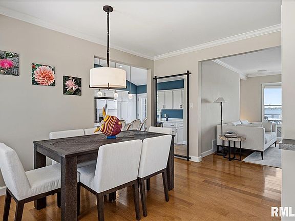 5th image of 1401 E Lake Shore Dr