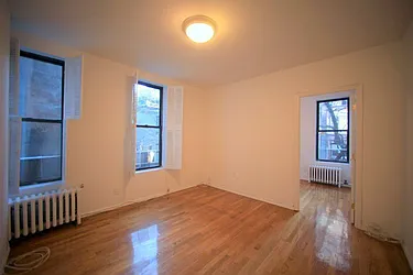 Rented by Metropolitan Realty