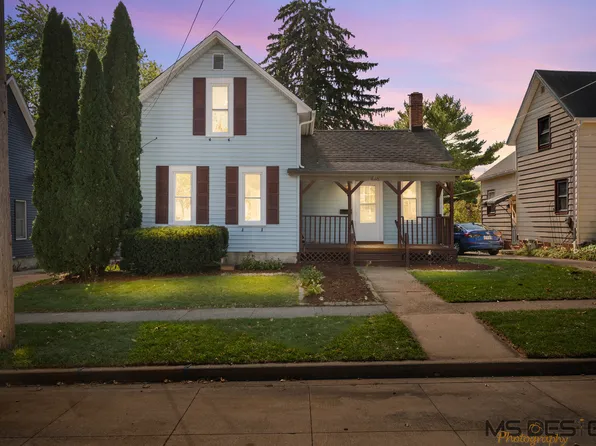 418 Grant St, Sycamore, IL 60178