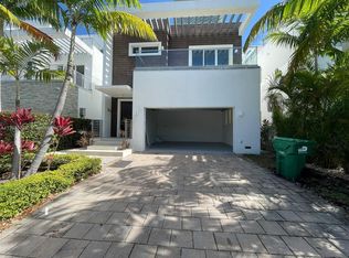 18995 Atlantic Blvd, Sunny Isles Beach, FL 33160