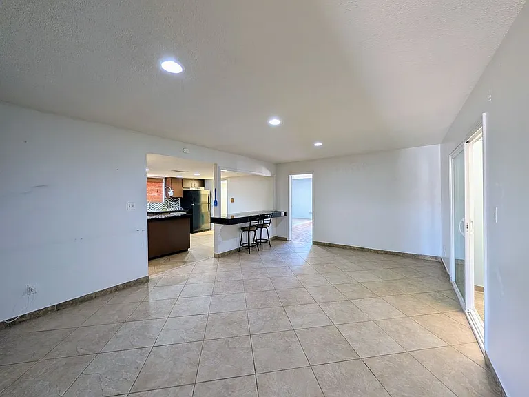 3848 W North Ln — Photo 14