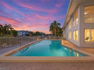 1686 Blue Point AVE #B5, NAPLES, FL 34102