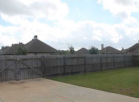 5th image of 200 Forest Creek Dr