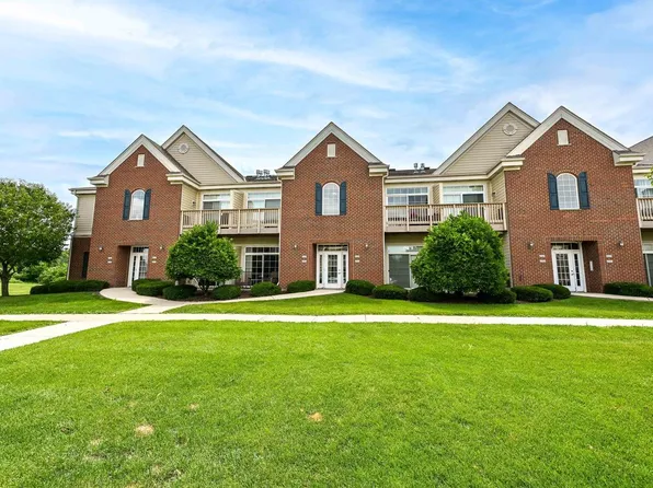2535 West Colonial Woods DRIVE, Oak Creek, WI 53154