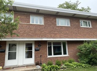 1011 Peterson Ave, Park Ridge, IL 60068